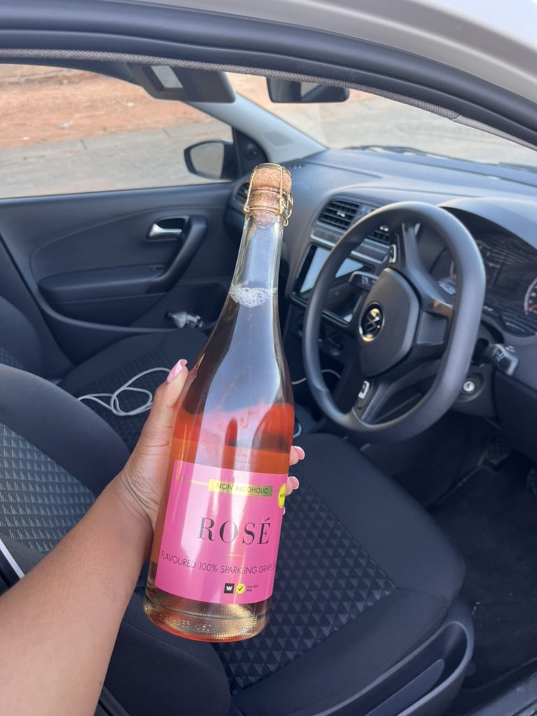 pelo_m__ tweet media