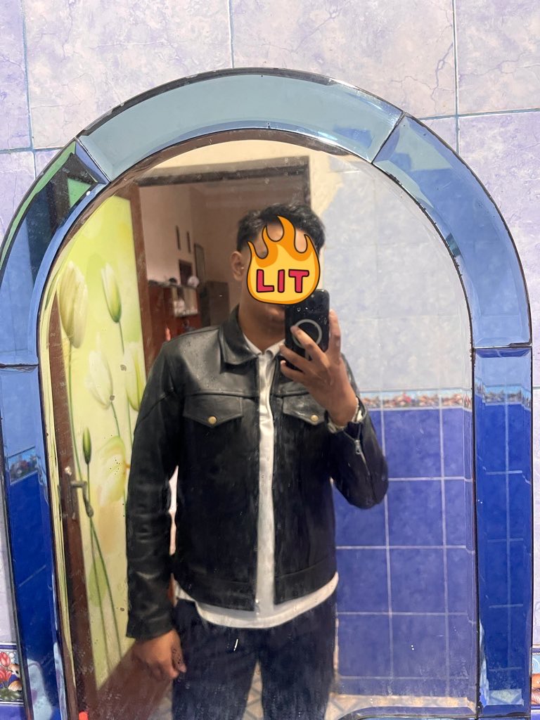 ejaakalvino tweet media