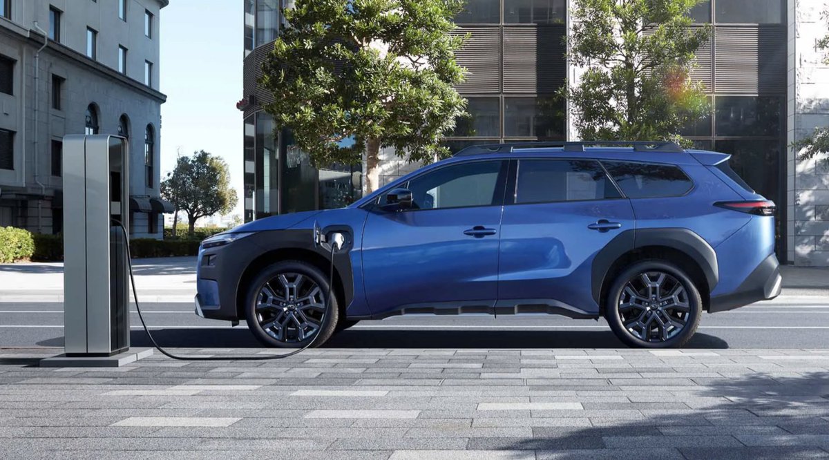 SUBARU_CORP's tweet photo. きょうは #電気の日 ⚡️
電気で走るBEV*が広げる、新しいドライブ体験。

そしてSUBARUからは、新型「TRAILSEEKER」が4月9日(木)発表・受注開始予定。

電動化と走りの愉しさを両立し、どんな道でも安心して進める一台へ。
これからのカーライフを、もっと自由に🚙

*Battery Electric Vehicle:電気自動車
#TRAILSEEKER #BEV #電動��� #安全性能