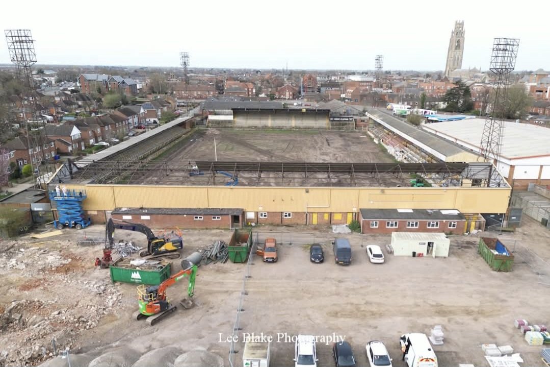 L_Blake_Photos's tweet photo. Not for the faint hearted but please feel free to check out the sad demise of the old ground over on Facebook
https://t.co/DPx4NJMbor https://t.co/mvflTowr6m