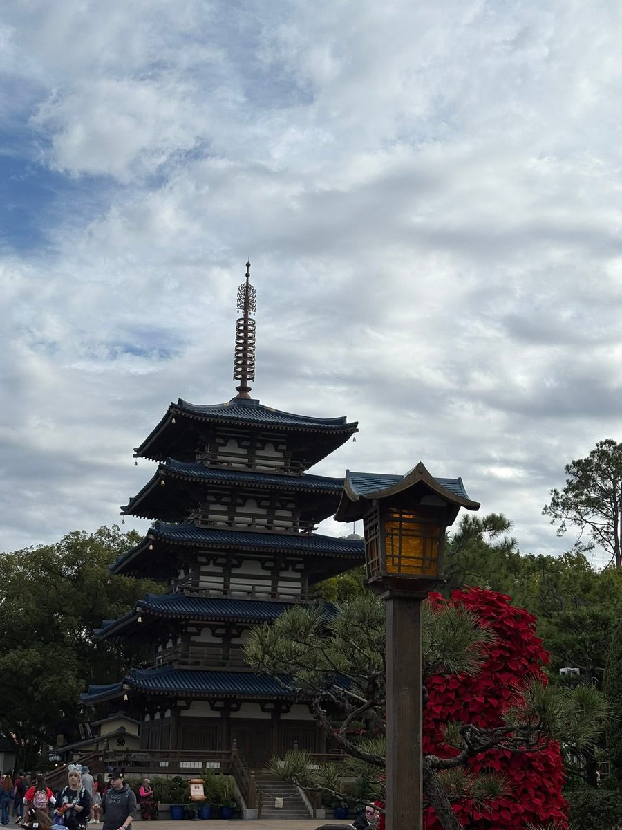 victoria999xx's tweet photo. World Showcase Wednesday! ๐โจ
Weโre halfway through the week! Whatโs your favorite Epcot Pavilion?
๐จ๐ฆ๐บ๐ธ๐ฌ๐ง๐ณ๐ด๐ซ๐ท๐ฉ๐ช๐ฎ๐น๐ฒ๐ฝ๐ฏ๐ต๐จ๐ณ๐ฒ๐ฆ
#waltdisneyworld #disneyparks #worldshowcase #epcot #bestthemeparkever https://t.co/s2k2c4TNF9