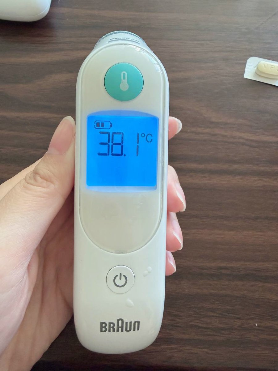 人不能玩得太開心
否則上天會懲罰每一個得意忘形的人
例如我😭😭😭 https://t.co/7cIVJFLmZr