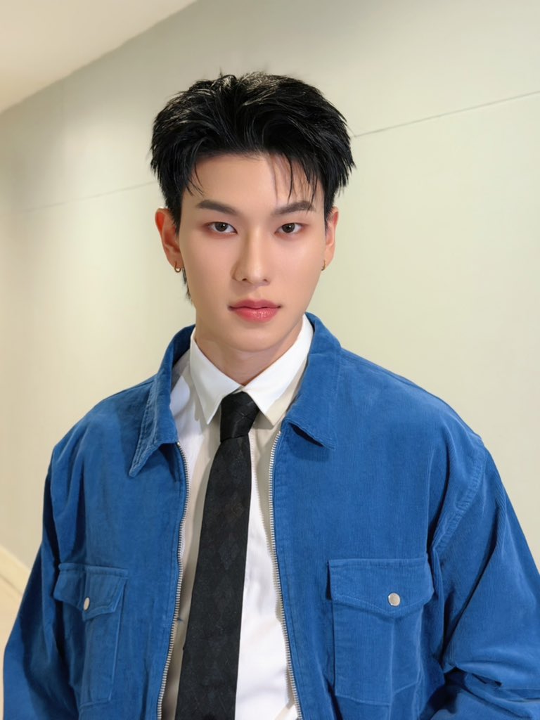 OPEN LABEL tweet media