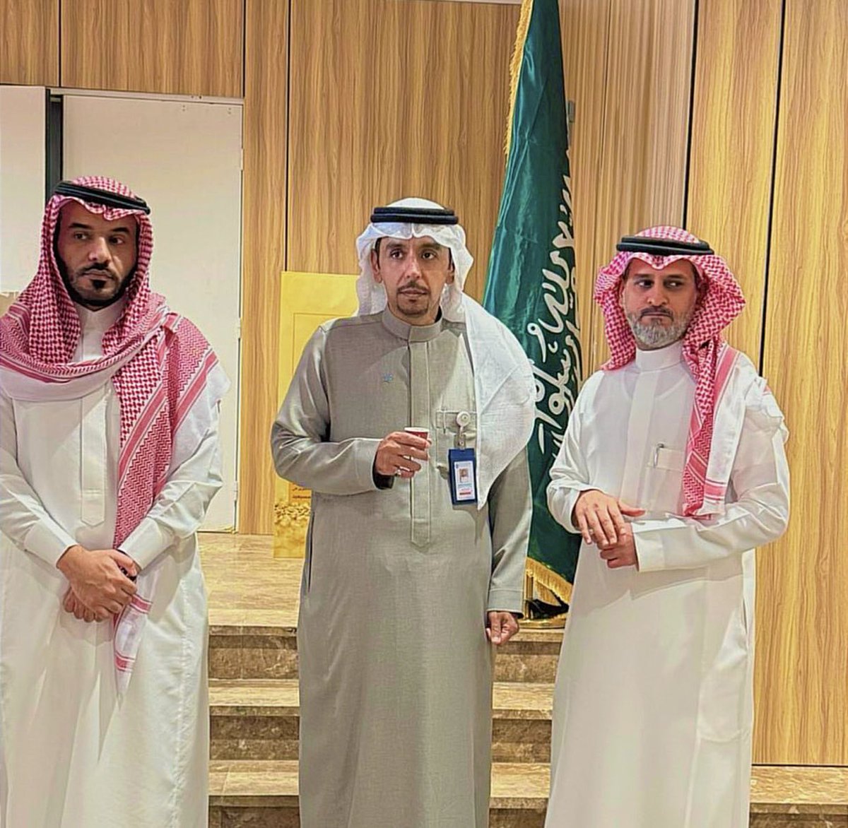 منسوبو الصحة بحائل tweet media