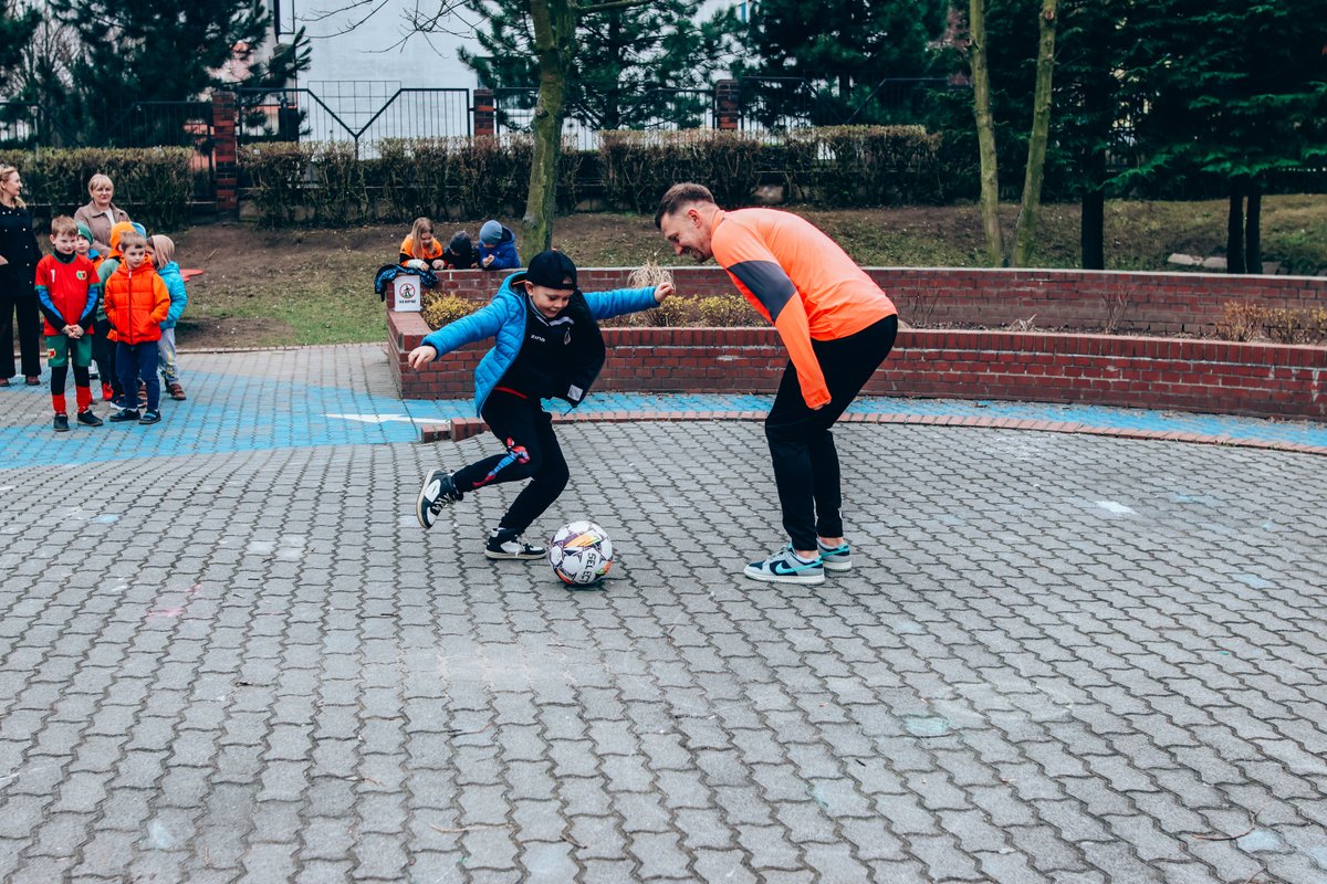 Chrobry Głogów tweet media