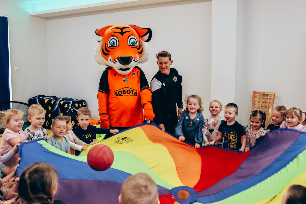 Chrobry Głogów tweet media