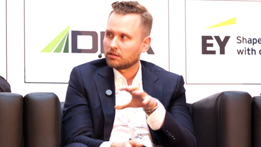 Mining Weekly tweet media