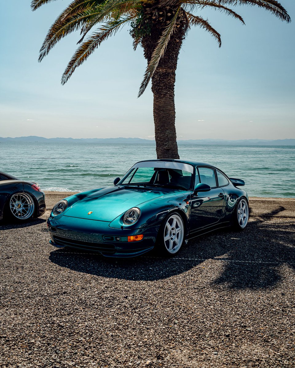 J 👁△ tweet media