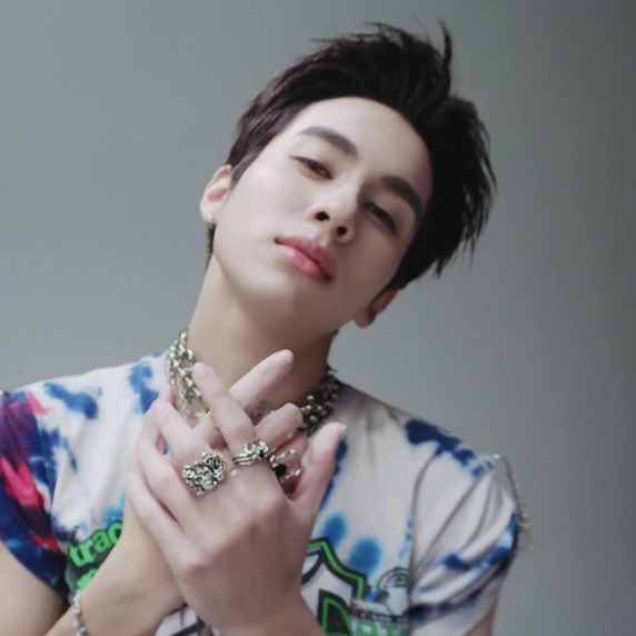 inmydream ´¨`*:•. •.★ tweet media