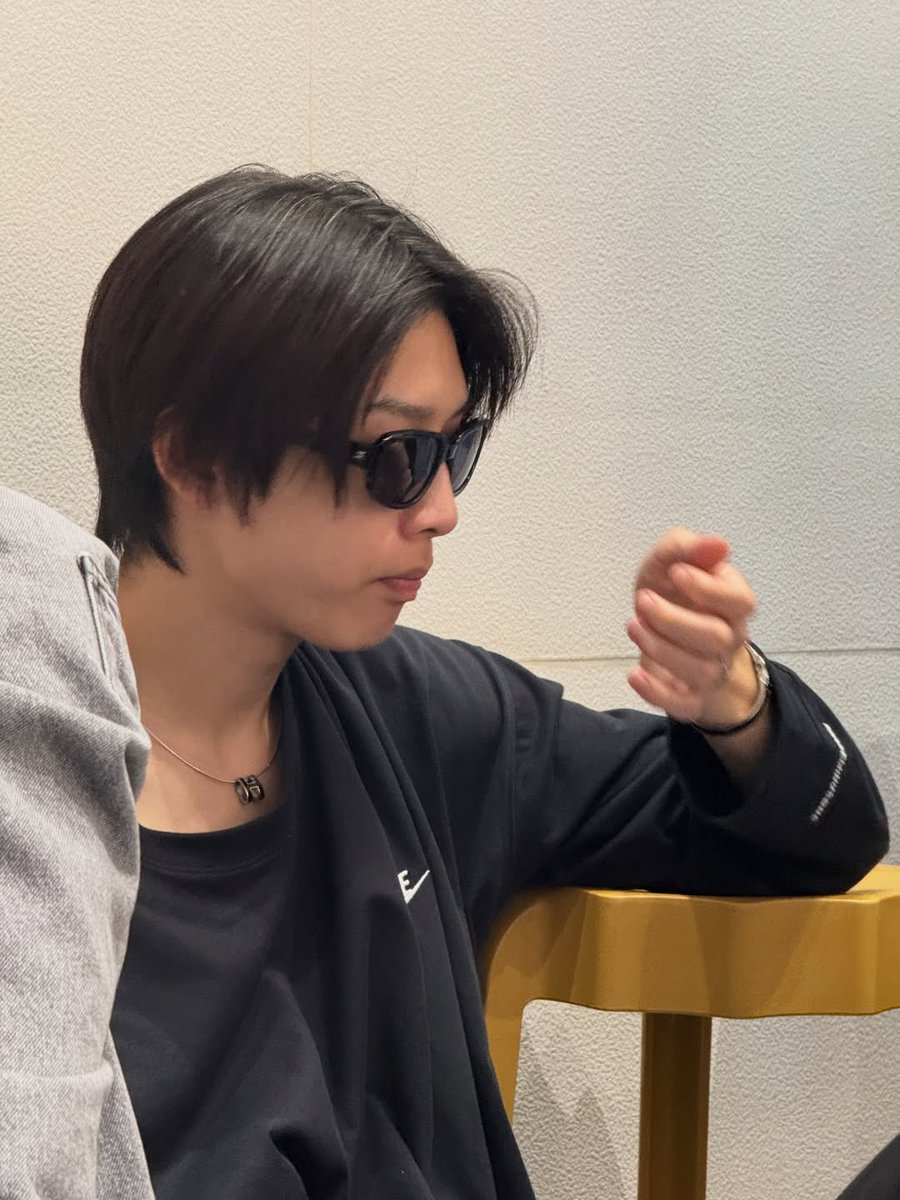 PHUTATCHAI OFFICIAL 🏒🎤 tweet media