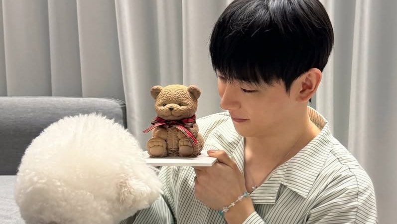 /•᷅•᷄\Ⳋ tweet media