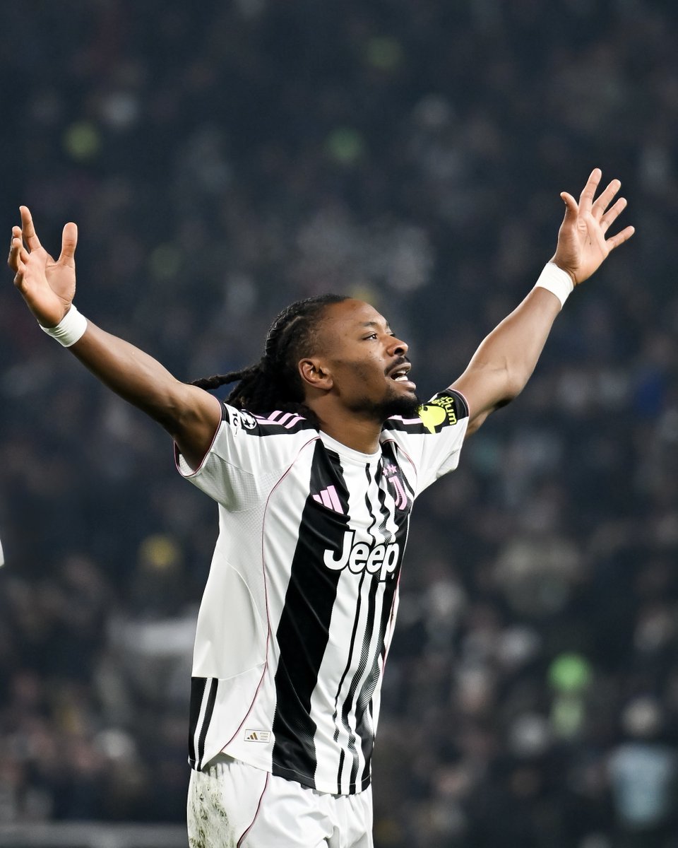 JuventusFC tweet media