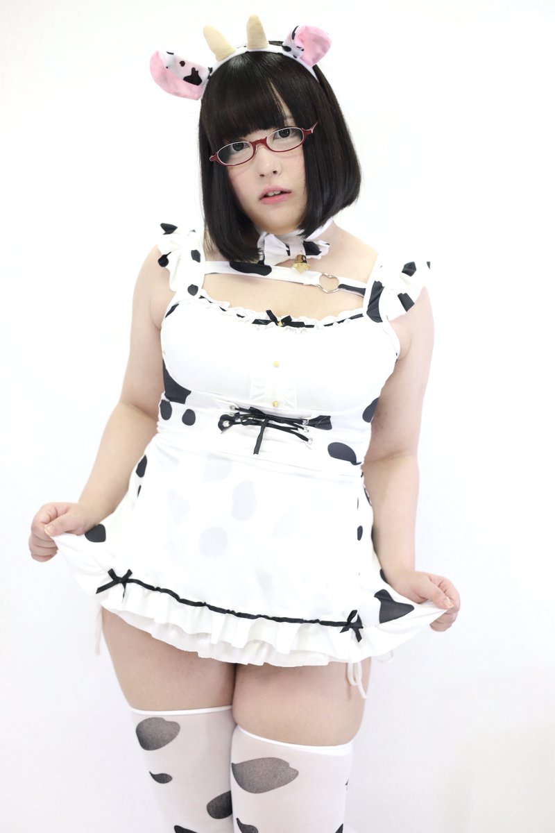 軍艦たん tweet media