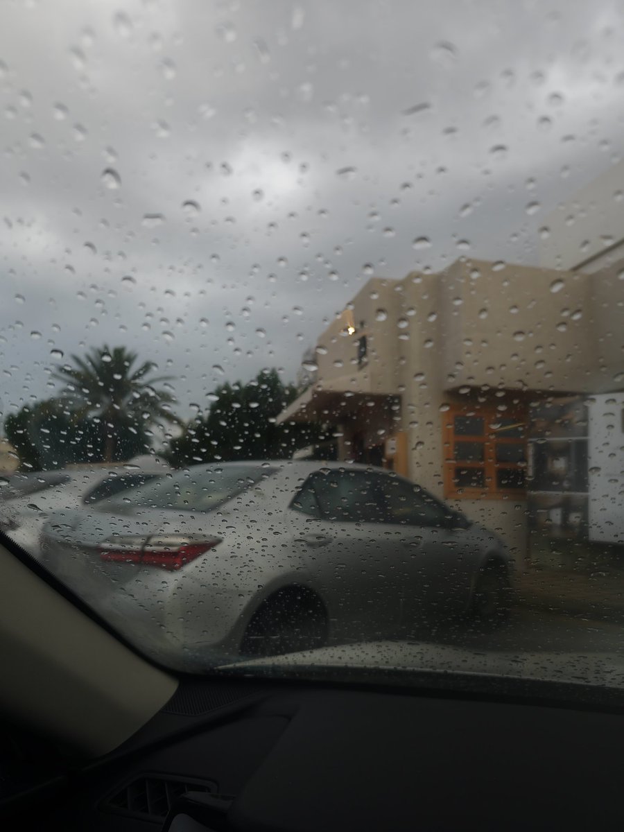 خديجة tweet media