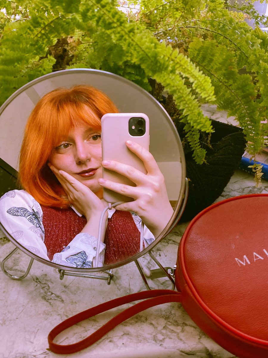 naïve❄️ tweet media