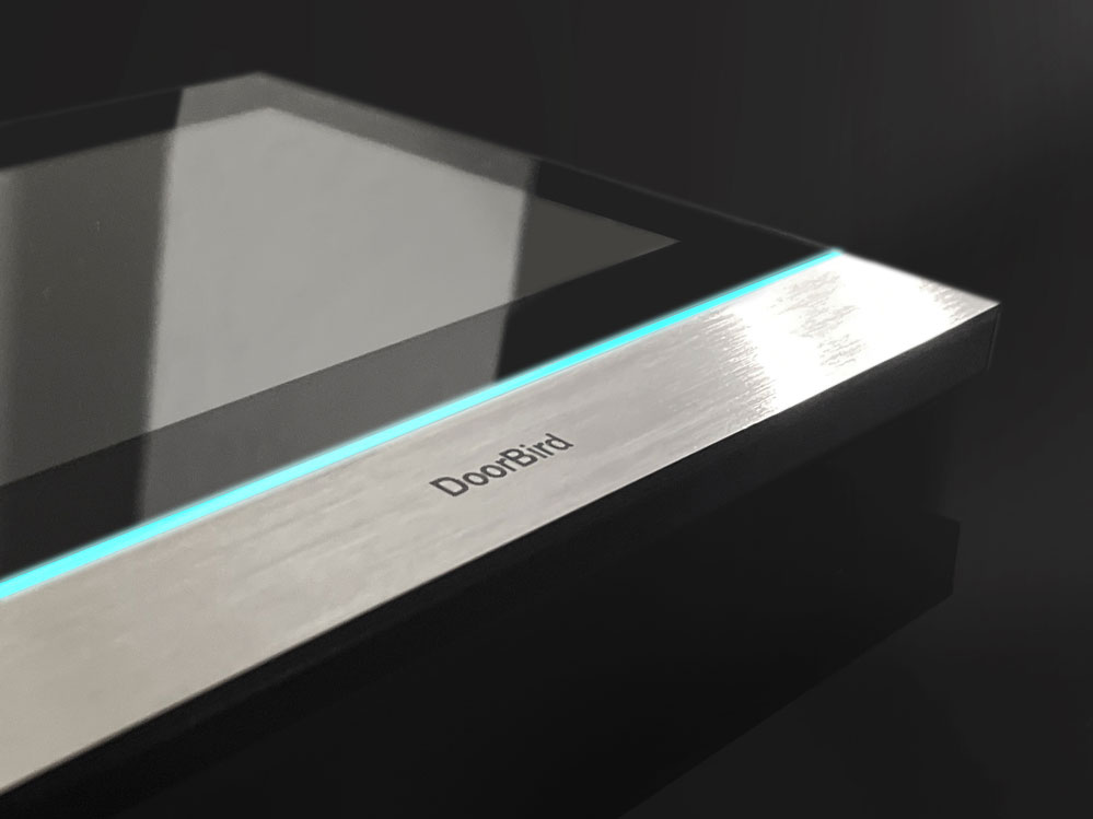 doorbird's tweet image. More than an indoor station.
A carefully crafted interface between architecture and technology.

DoorBird A1103 &amp;amp; A1104.
Available from April 2026.

#DoorBird #ModernArchitecture #SmartDesign