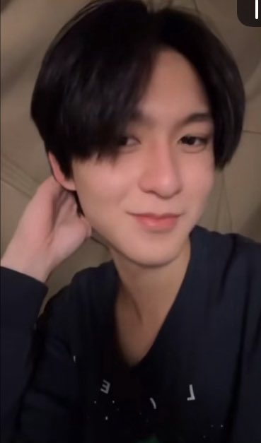 𝗯𝘂𝗯𝗯𝗹𝗲 tweet media