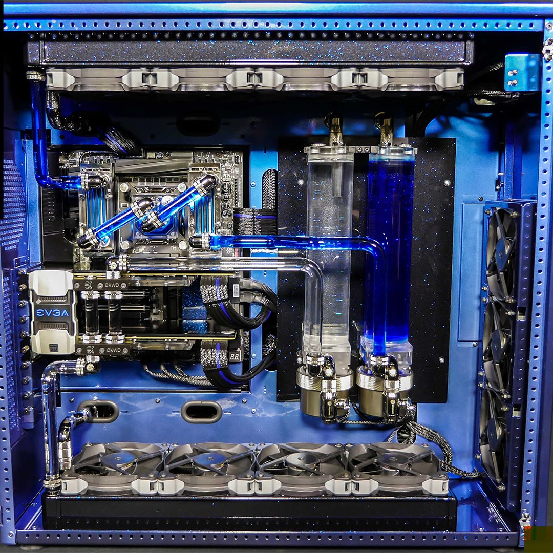 SingularityC's tweet image. Repost 2015 SC Client Build 20 Event Horizon
View more photos here 📷 singularitycomputers.com/repost-2015-sc…
#singularitycomputers #pcbuild #custombuild #watercooledpcaustralia #liquidcooling #custompaint #watercoolingpcbuild #watercooling #watercoolingpc