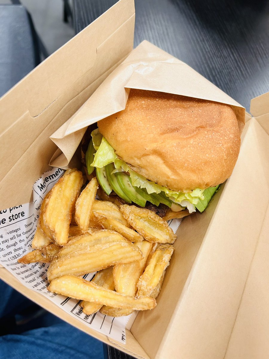 帝ʚ❤︎ɞみかどɞ@トリシャ tweet media