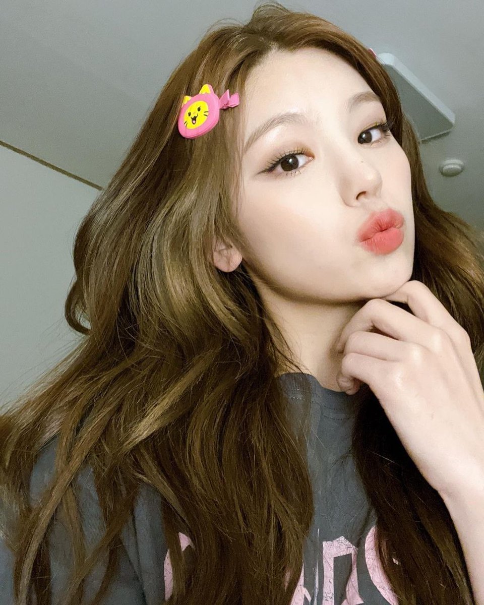 itzy archive tweet media