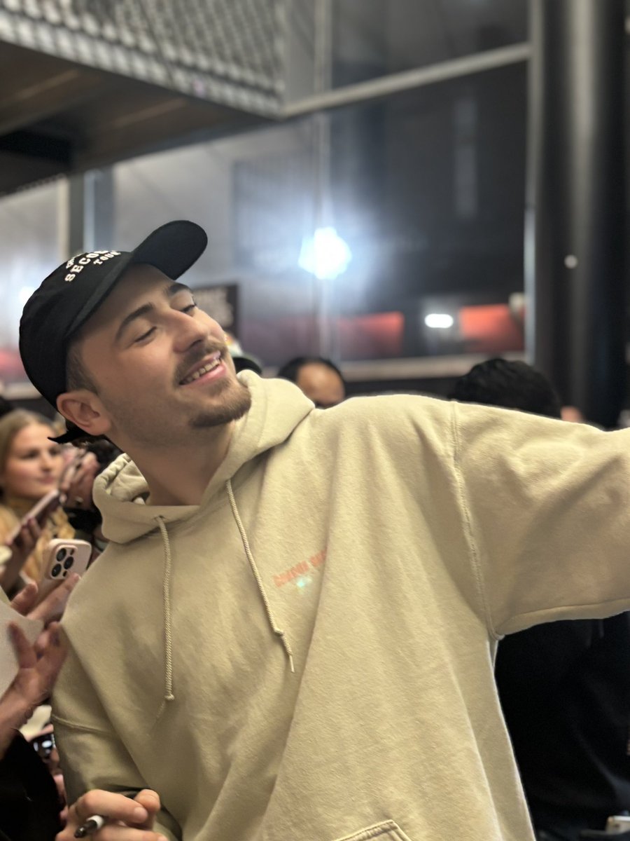 Mathilde 🌼 tweet media