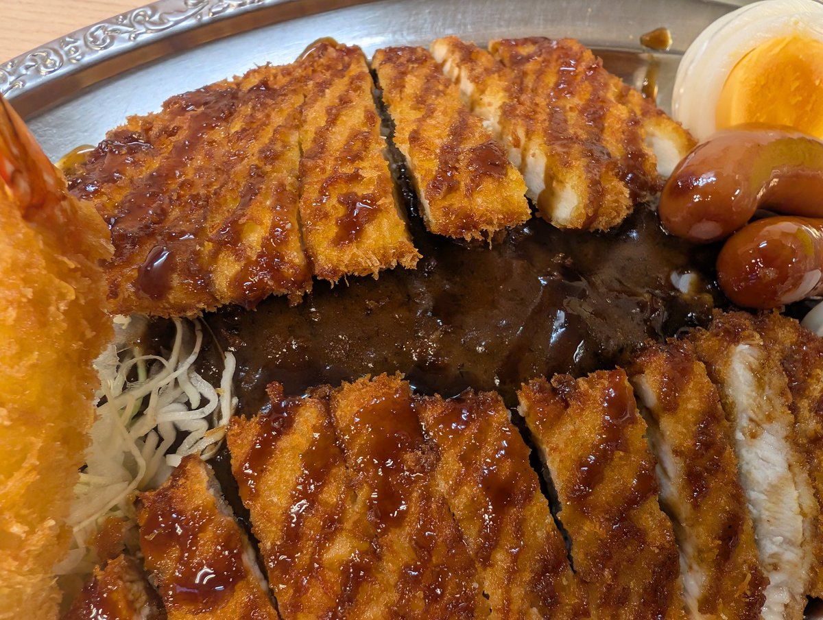 Mr_Gedo's tweet photo. 今日は5のつく日なのでゴーゴーカレー

今回はトッピングではなく辛口に変更
見た目はわずかに赤みがかったかな？という程度だけど、それなりに辛くなっている

自分はある程度辛いほうがカレーは美味しい派の人間なので今後は辛口変更が多くなりそう
#飯テロ神くー団 https://t.co/X4YlAxHlRZ