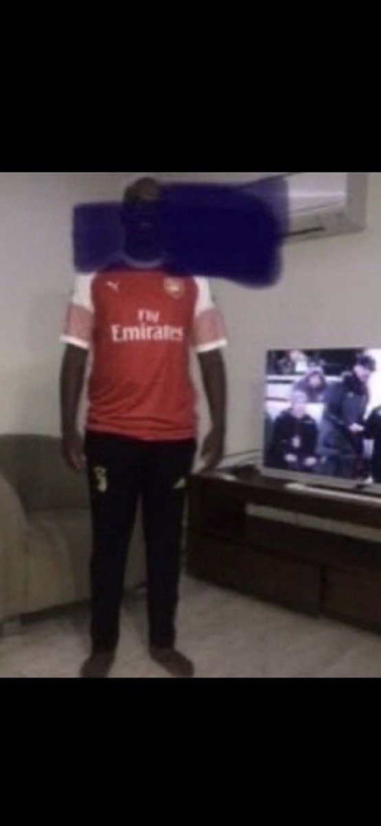So this <a href="/mancityhardcore/">Professor Hamza Ballon Dor</a> was an Arsenal fan lmaoooooo na im sorry cant take u seriously