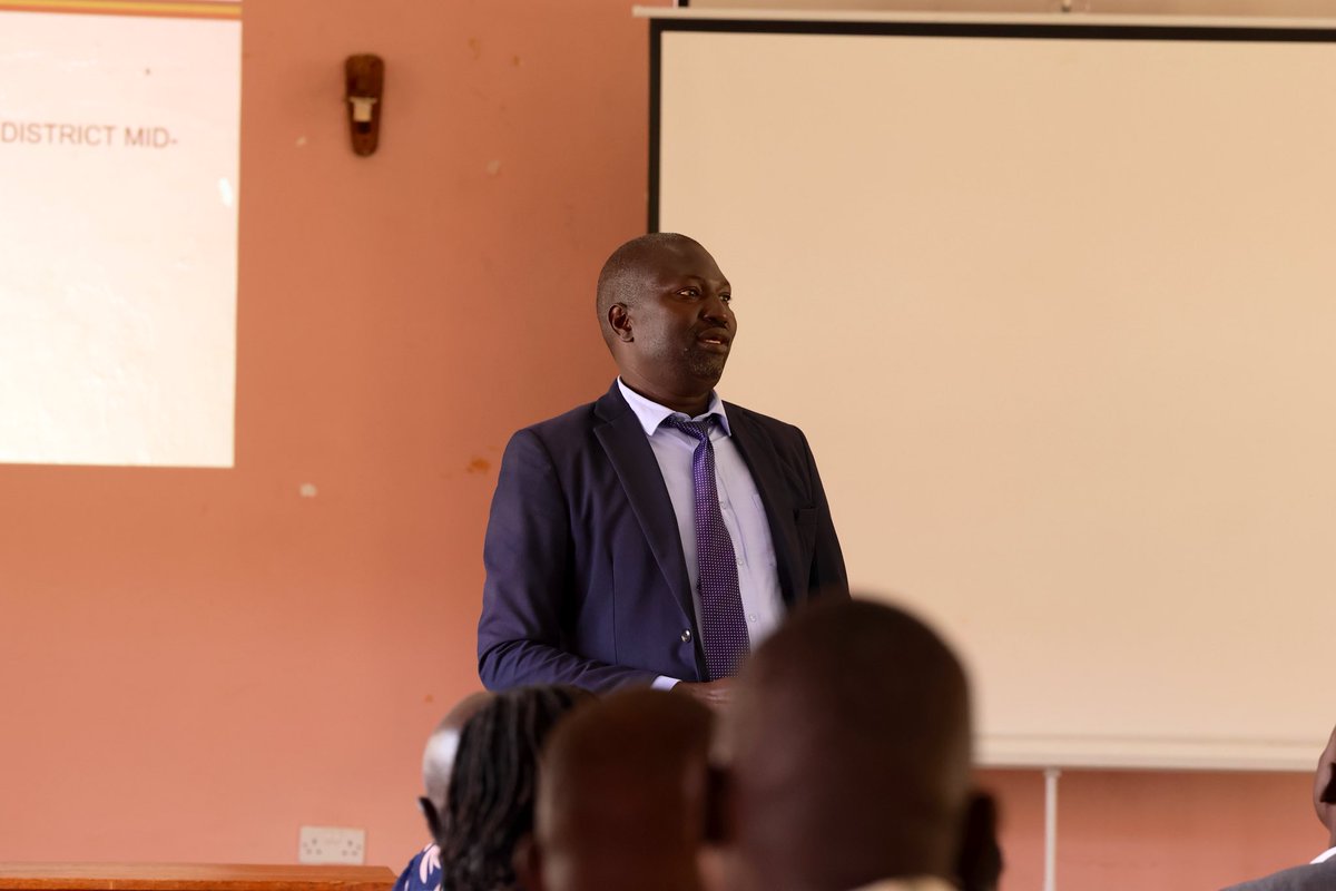 actionaiduganda's tweet photo. With a population of over 142,000, ensuring equitable access to quality health services remains a top priority for Gulu District. Progress is noted in ANC coverage and immunisation, but low staffing levels (42%) continue to strain service delivery.
#CLEARproject. https://t.co/PLpWnBqll7