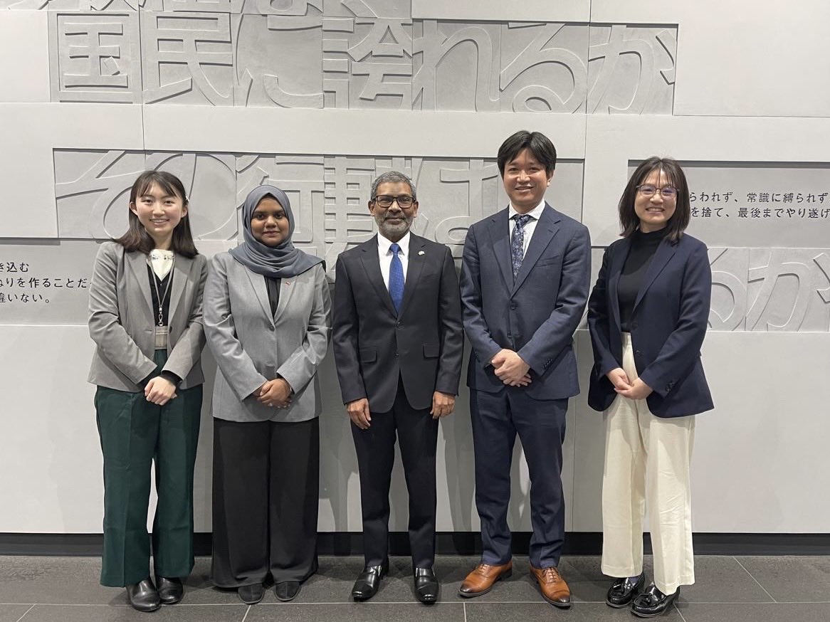 Maldives in Japan tweet media