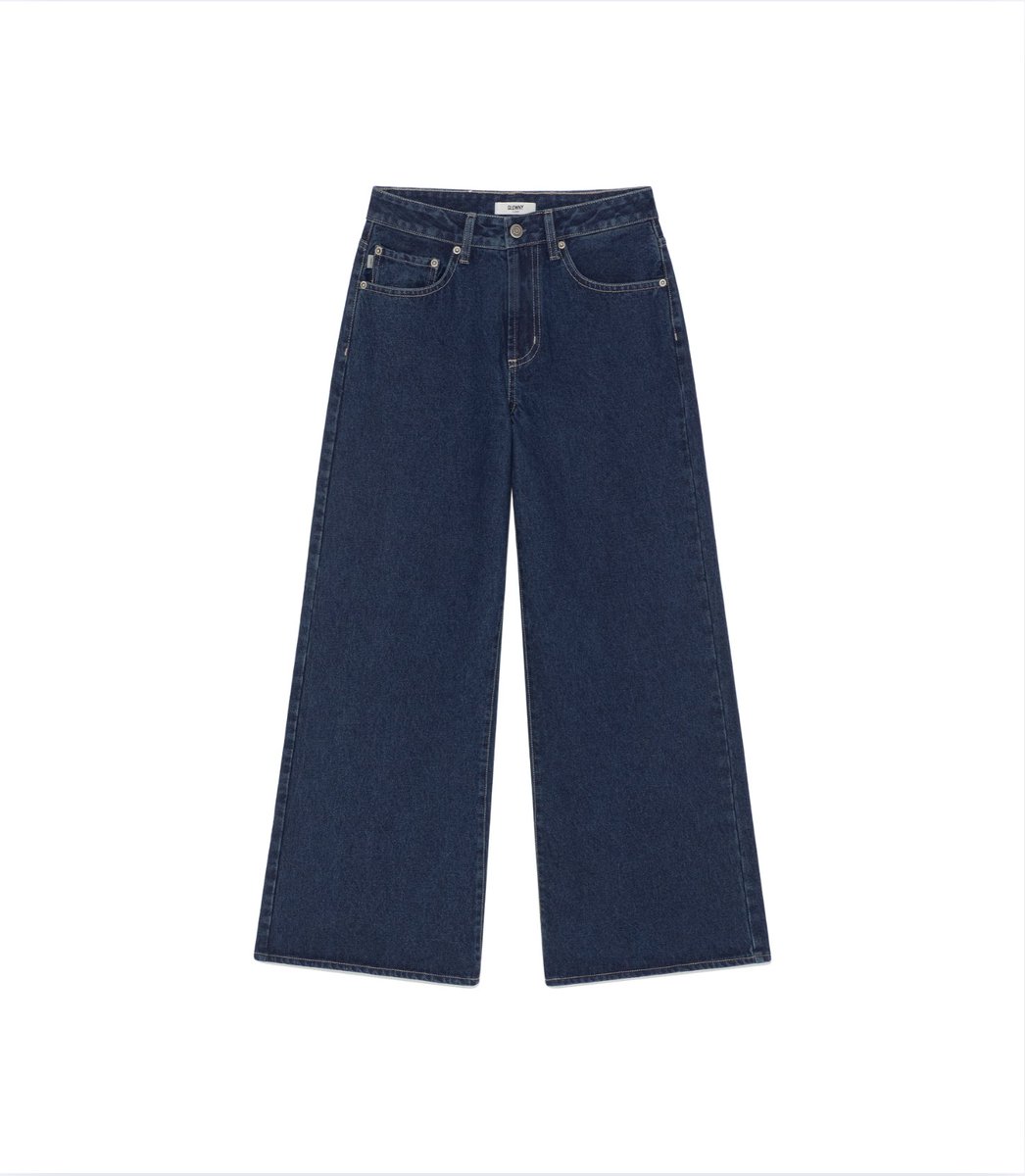 글로니 GLOWNY tweet media