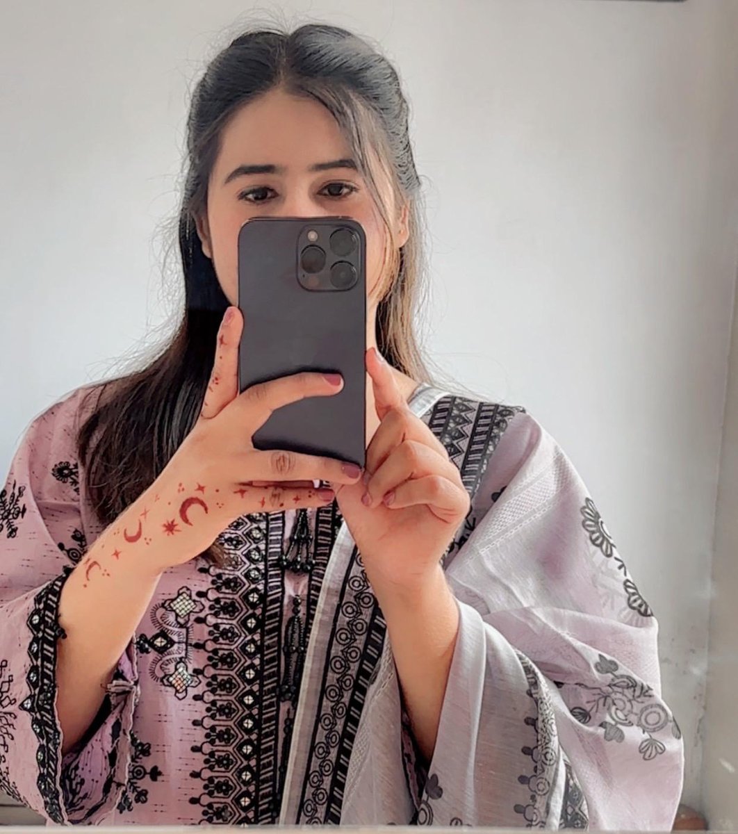 نمرہ صبا tweet media