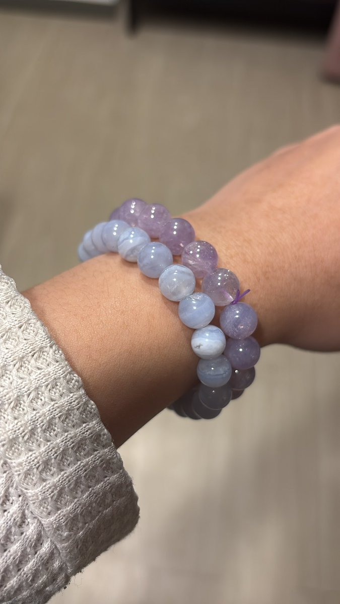 eevee does tarot 🎐 tweet media