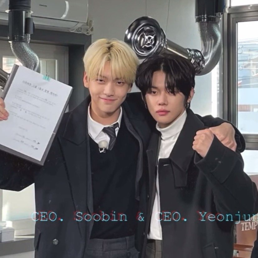 hourly yeonbin tweet media