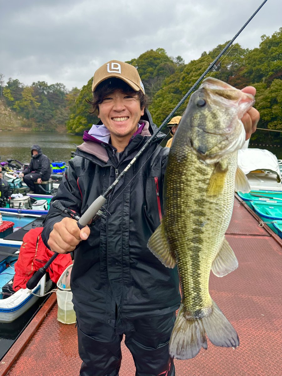 清水 拓馬 tweet media