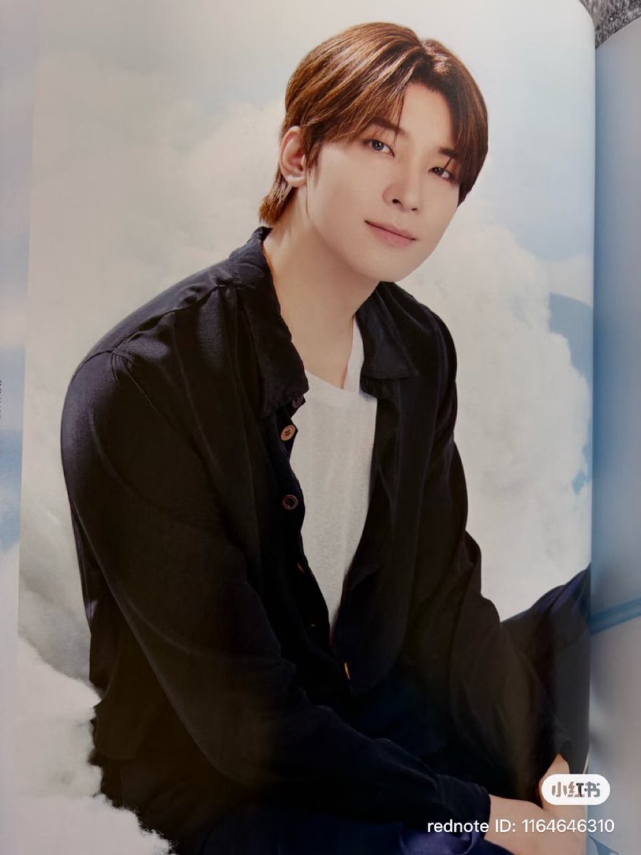 HE IS SOOO PRINCESS SO BEAUTIFUL MY BBYGWORL SO PRETTY 😔😔😔😔