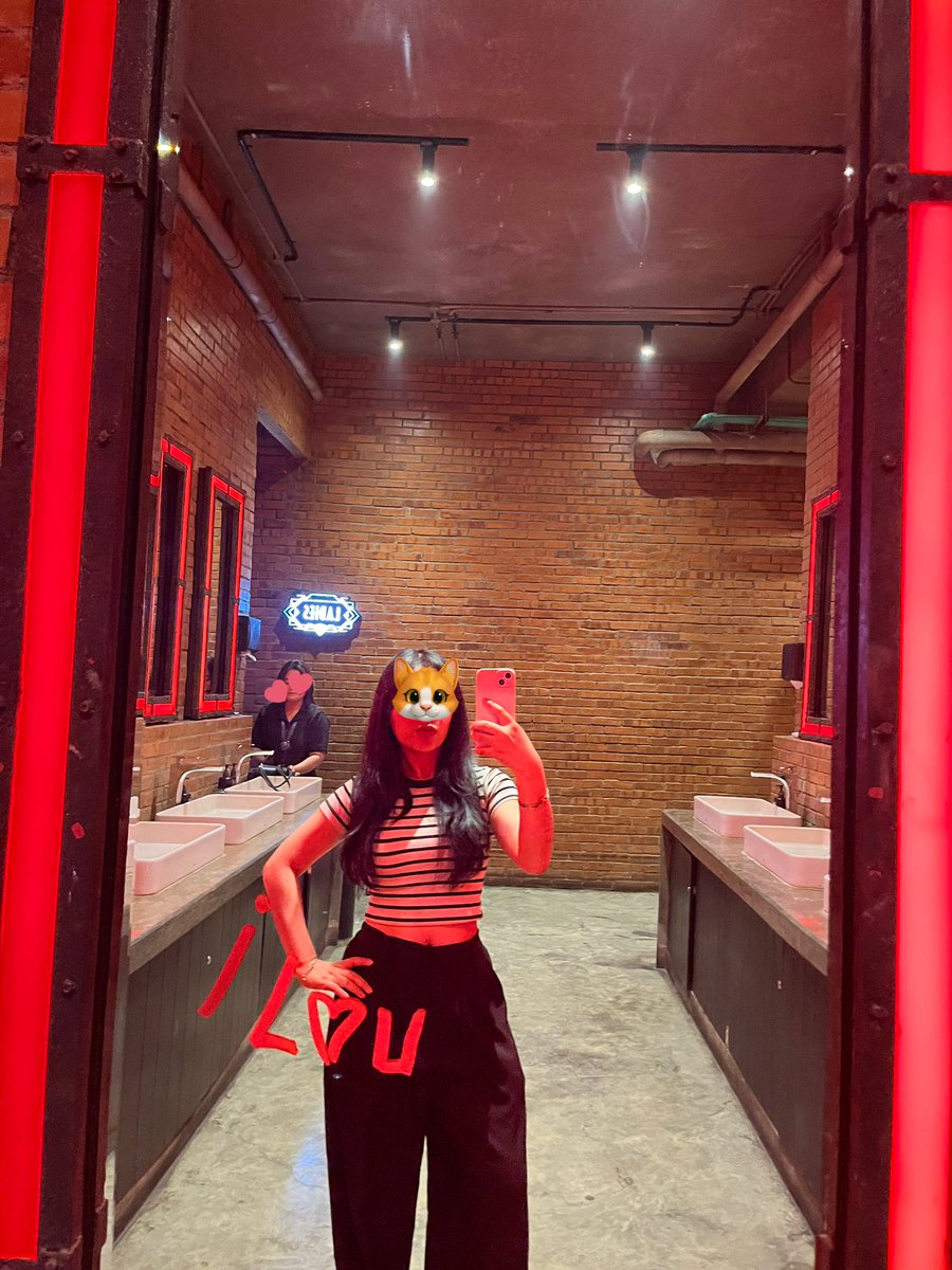 alika 💋’s digital dairy tweet media