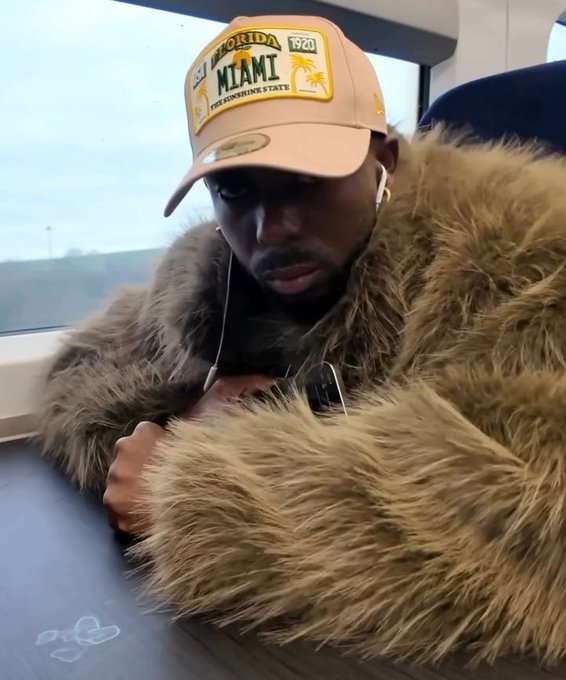 DAYGENIUS☀️ tweet media