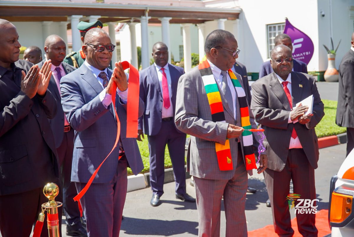 ZBCNewsonline's tweet photo. Today, President Dr Emmerson Mnangagwa officially handed over a fleet of 10 ambulances to the Ministry of Health and Child Care. The vehicles are equipped to handle emergencies nationwide, significantly strengthening the national referral system and rural outreach.
#ZBCUpdates #MinistryOfHealth #MOHCC #PublicHealth #Vision2030