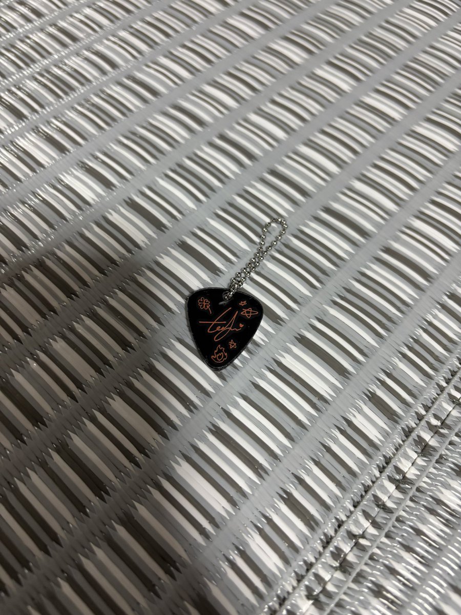 𝒎𝒂𝒊 tweet media