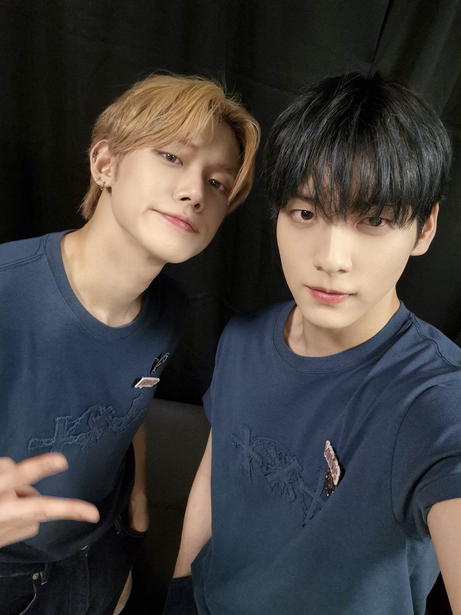 hourly yeonbin tweet media