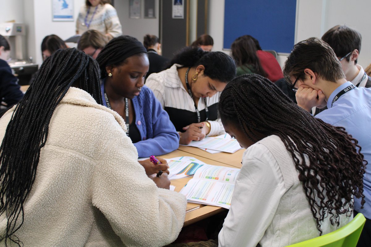 scottcollegeply's tweet image. 💼 Year 12 students joined Young Enterprise to explore careers, personal skills, and budgeting for the future.

Josh said: “This programme helped me understand the fundamentals of the skill set required for my future employment.”
#YoungEnterprise #BudgetingForSuccess #FutureReady