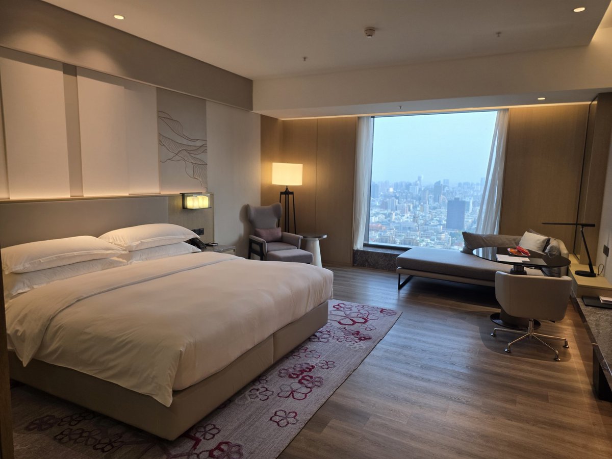 Surrendered_Bear tweet media