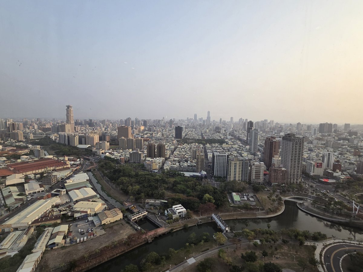 Surrendered_Bear tweet media