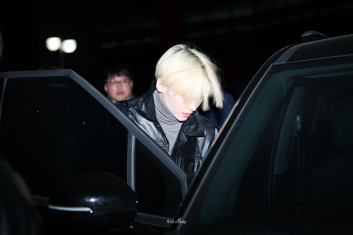 swswxxsw's tweet photo. 일련의과정 https://t.co/1znBgh9Zkv