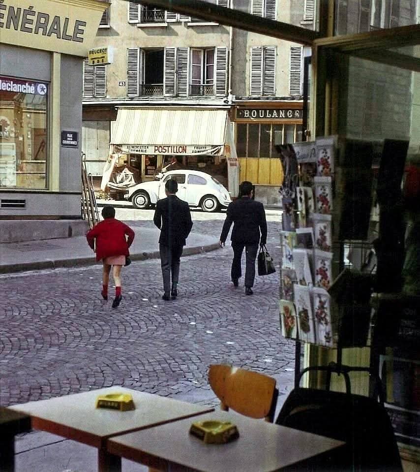 Photo: Léon-Claude Vénézia. Rue des Couronnes, Paris, September 1969.