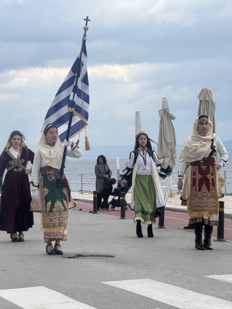 Derek Hanlon tweet media