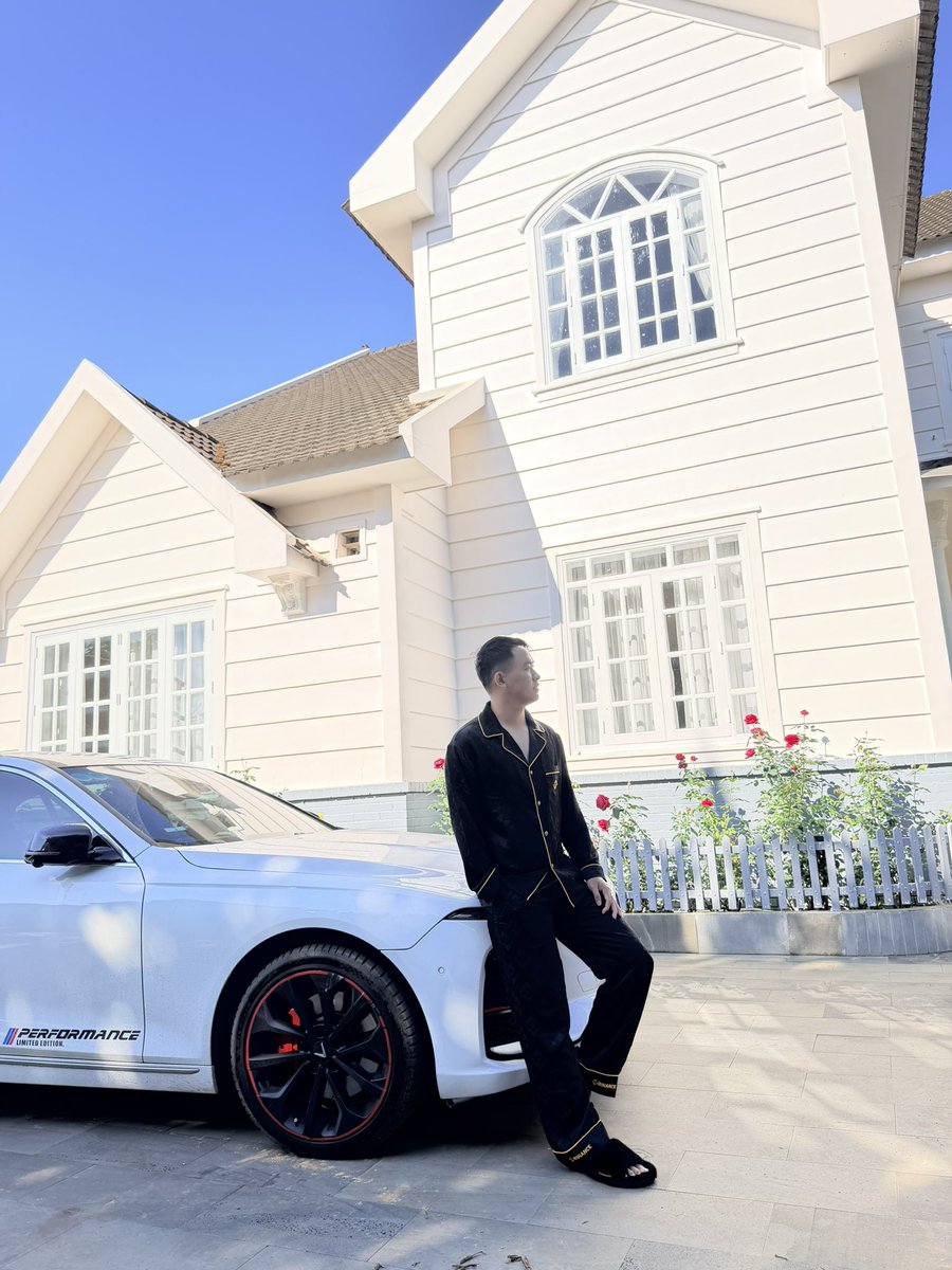 Vỹ Million tweet media