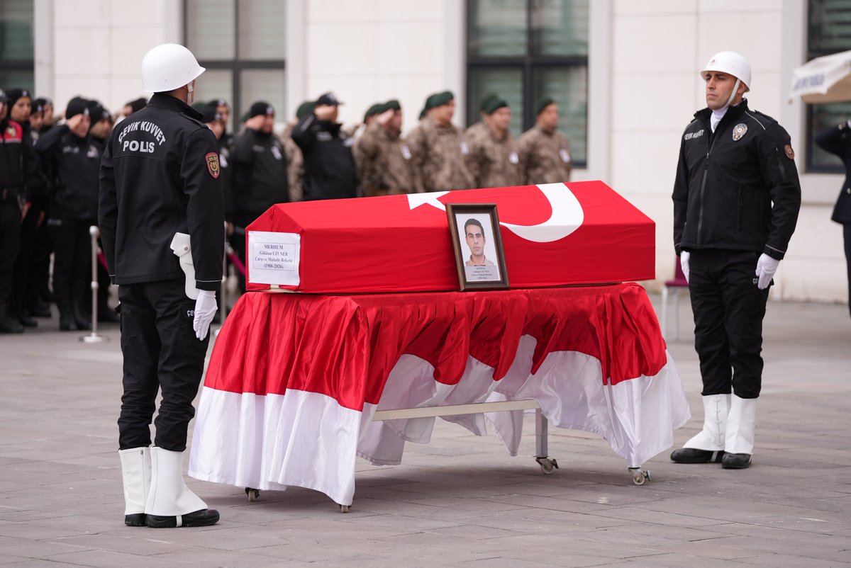 Ankara Emniyet Müdürlüğü tweet media