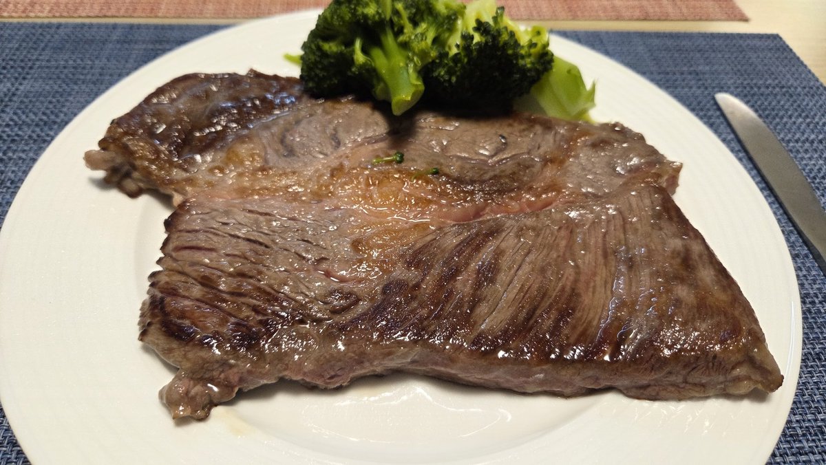 やんじ tweet media