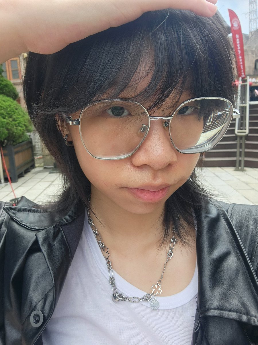 crystal 🪽 tweet media